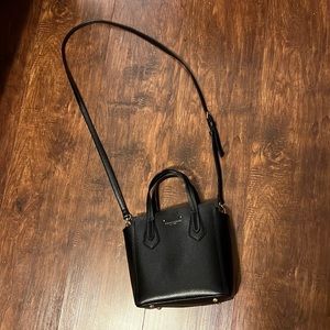 Tignanello black leather crossbody purse